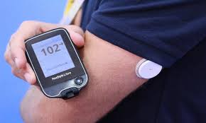 Controle sua glicose com praticidade! Monitorar os níveis de glicose no sangue é uma tarefa crucial para milhões de pessoas ao redor do mundo que convivem com diabetes.